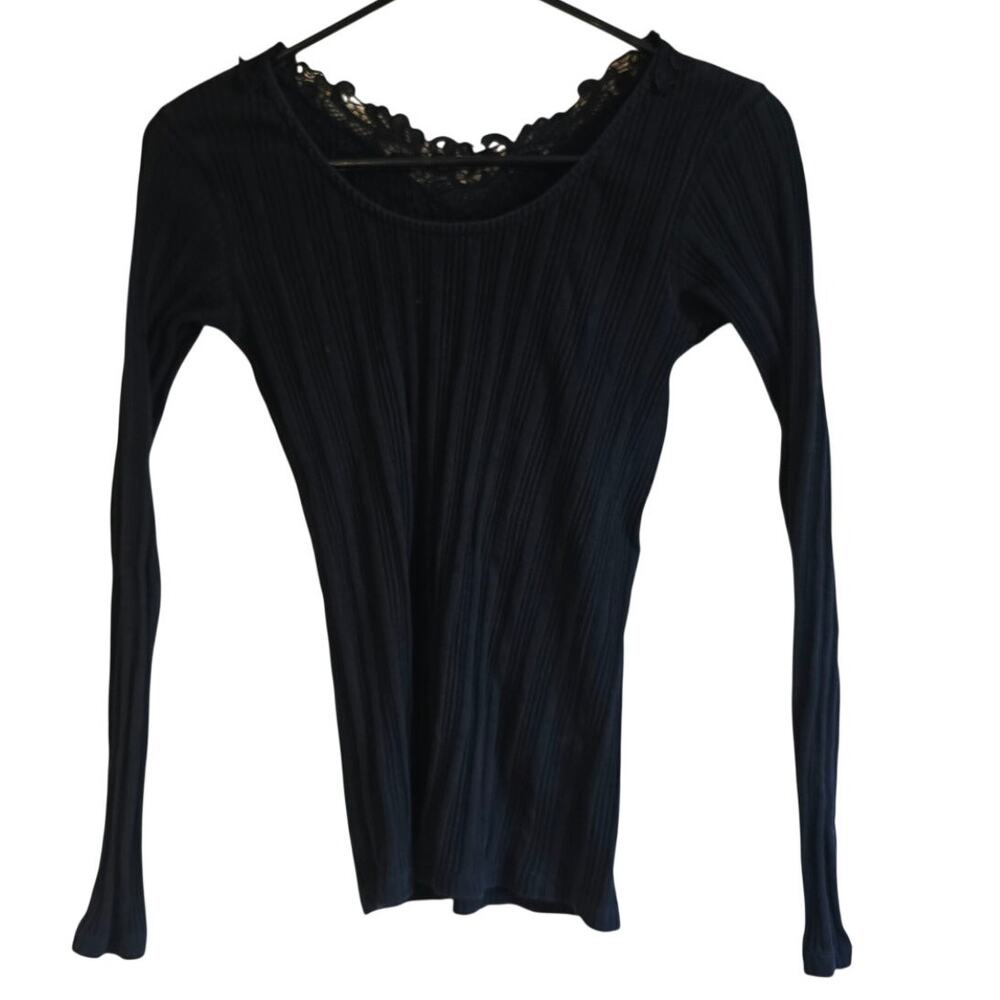 Freak's Store black lace back thermal shirt size small